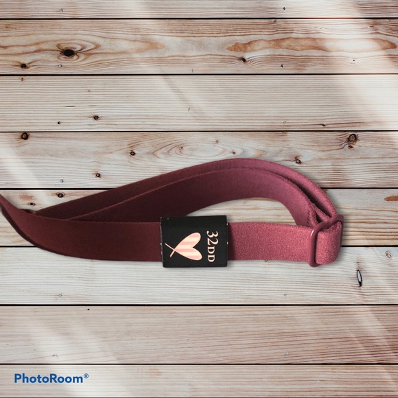 COPY - Victoria Secret burgundy bra, 32DD, lined Demi. - Picture 3 of 4